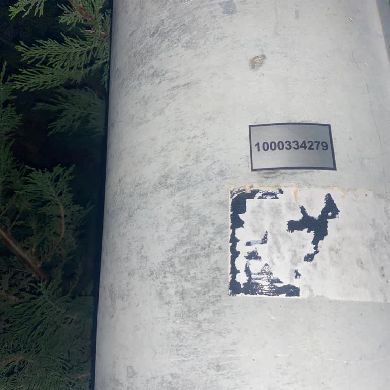 Sokak Lambalarının Yetersizliği Güvenliği Tehdit Ediyor