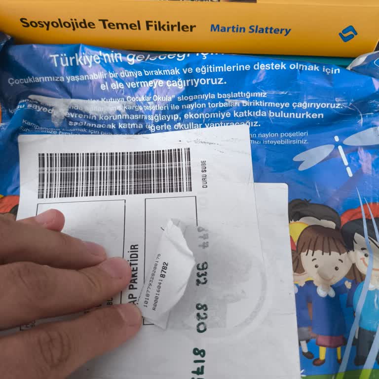 Dolap Yanlış Kitap Gönderimi Sonrası İade Reddi ve İletişimsizlik Yaşadım