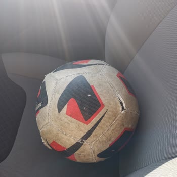 Nike Topun Kısa Sürede Yırtılması Ve Güven Kaybı