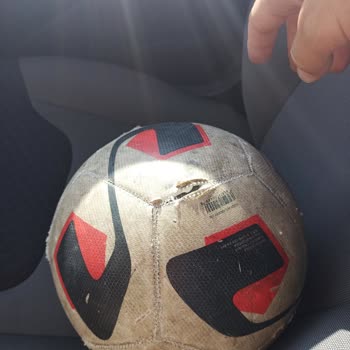 Nike Topun Kısa Sürede Yırtılması Ve Güven Kaybı