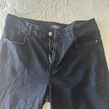 LCW'den Aldığım Kot Pantolon İlk Yıkamada Rengini Kaybetti