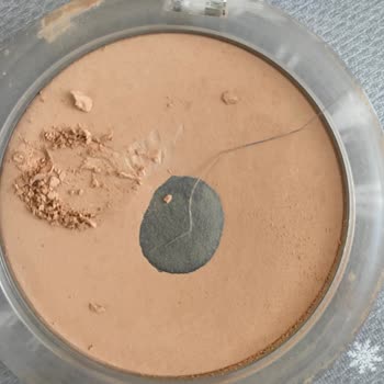 Pudra İçinden Yabancı Madde Çıkması Hayal Kırıklığı Yarattı