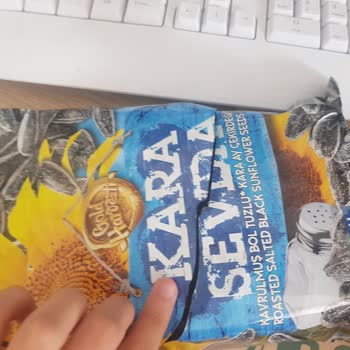 Aldığım Çekirdekten Çıkan Yabancı Madde Şok Etti