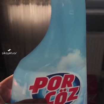 Porçöz Cam Temizleyici Şişenin Yarısı Boş