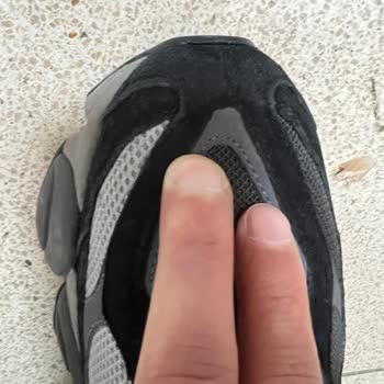 A101'den Alınan New Balance Ayakkabı 4 Ayda Deforme Oldu, Mağduriyetim Giderilmiyor