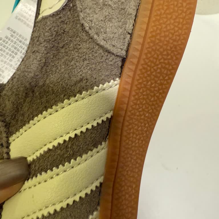 Kremlin.co'dan Aldığım Ayakkabı Sorunlu Geldi, Müşteri Hizmeti Yok