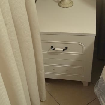 Gardırop Ve Komodin Kulpları Zayıf Malzeme Nedeniyle Kırılıyor Kullanamıyoruz