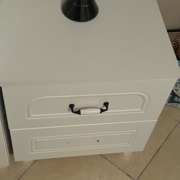 Gardırop Ve Komodin Kulpları Zayıf Malzeme Nedeniyle Kırılıyor Kullanamıyoruz
