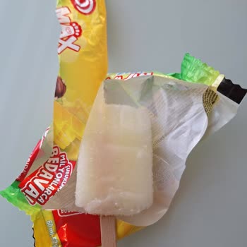 Buz Parmak Dondurma Hayal Kırıklığı: Renk Ve Aroma Yok