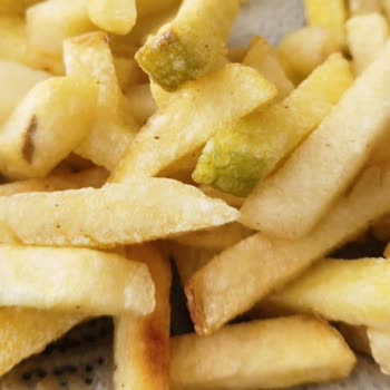 Bozuk Ve Yanık Tavuk Dürüm İle Yeşil Patates Sorunu