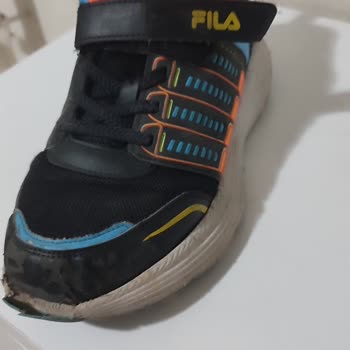 Fila Ayakkabı Kısa Sürede Yıprandı, Kalite Hayal Kırıklığı