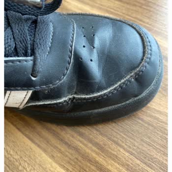 Aldığım Adidas Çocuk Ayakkabısı Kısa Sürede Bozuldu, Mağaza İade Veya Değişim Yapmadı