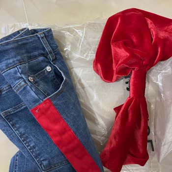 Yırtık Pantolon, İade Ve İletişim Sorunu!