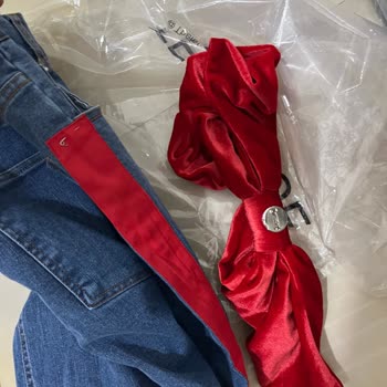 Yırtık Pantolon, İade Ve İletişim Sorunu!