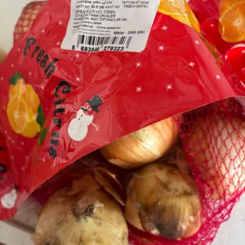 Getir Siparişimde Çürük Ve Kurtlu Meyve Sebze Teslim Edildi