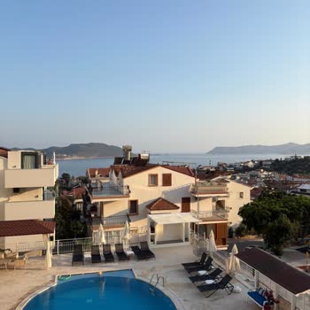 Kaş Artemis Hotel Satın Aldığım Deniz Manzaralı Oda Yerine Kısmi Manzara Ve Saygısız Hizmet