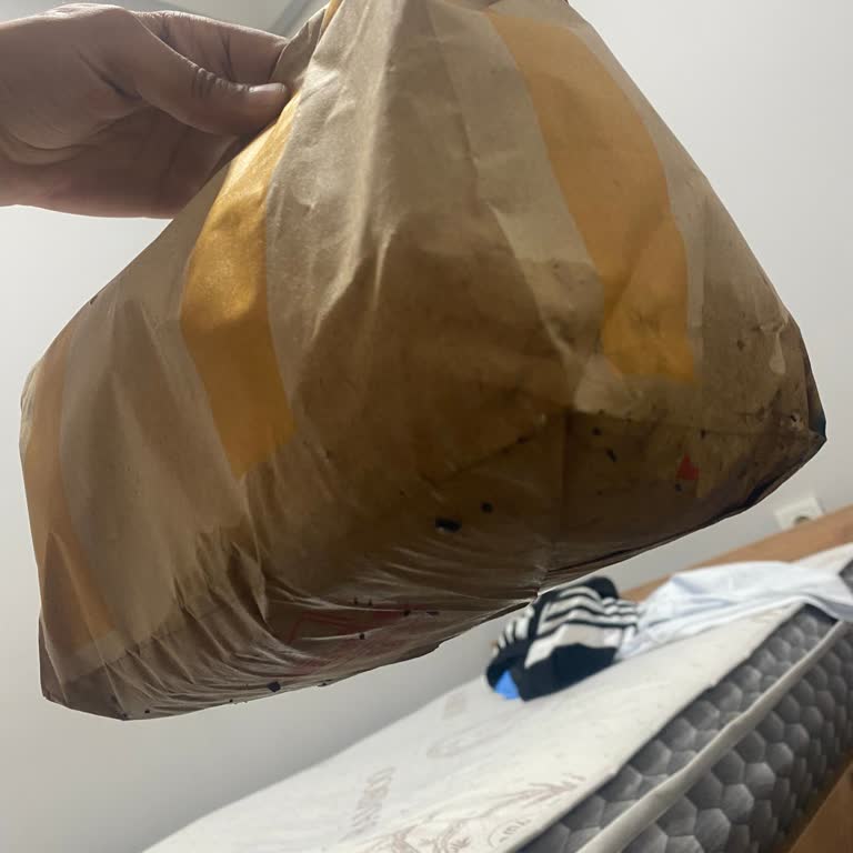 Siparişim Eksik Ve Hasarlı Geldi, Yetersiz Çözüm Sunuldu