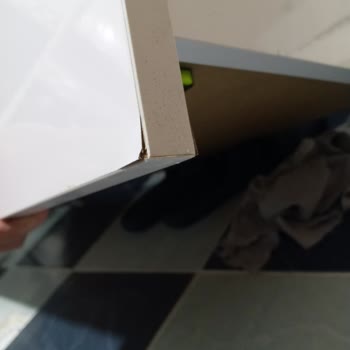 Banyo Dolabında Şişme Ve Açılma Sorununa Kullanıcı Hatası Yanıtı