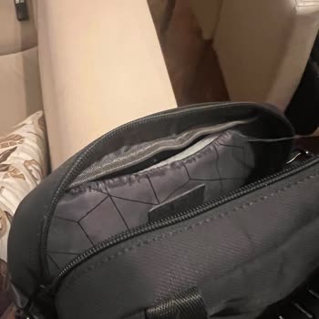 Çanta Astarı Kısa Sürede Söküldü, Müşteri Hizmetleri Dönüş Yapmadı