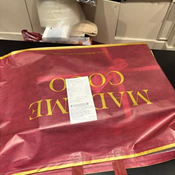 Madame Coco'da Poşet Ücretinin Fahiş Olmasından Şikayetçiyim