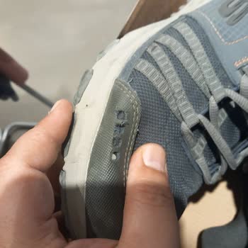 Skechers Ayakkabım Kısa Sürede Yırtıldı Değişim Talebim Reddedildi