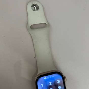 Apple Watch Kordonunda Hızlı Renk Değişimi Ve Destek Sorunu