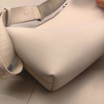 Calvin Klein Çantanın Kısa Sürede Deforme Olması Ve İade Sürecinde Mağduriyet