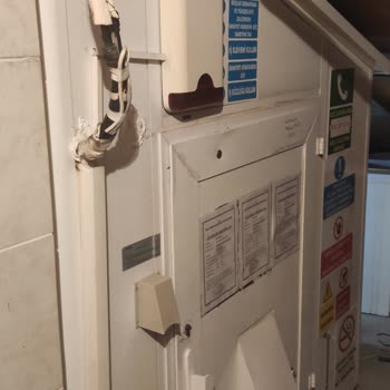 Vodafone'dan 1,5 Yıldır Ödenmeyen Kira Ve Çatı Zararı