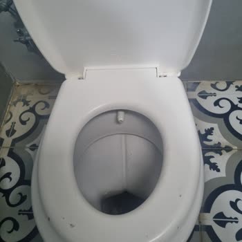 Çocuk Oyun Alanındaki Temizlik Sorunu Sağlığı Tehdit Ediyor