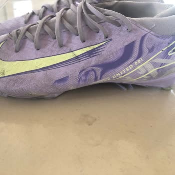 Nike Kramponun 75 Günde Dişleri Eridi Değişim Talebim Reddedildi