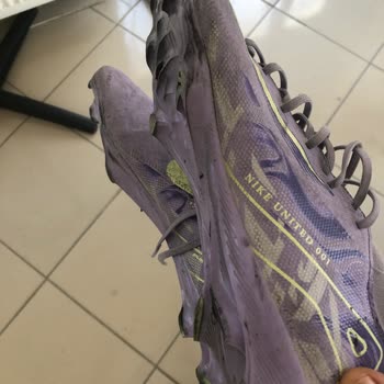 Nike Kramponun 75 Günde Dişleri Eridi Değişim Talebim Reddedildi