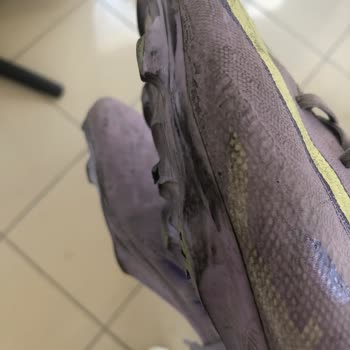 Nike Kramponun 75 Günde Dişleri Eridi Değişim Talebim Reddedildi