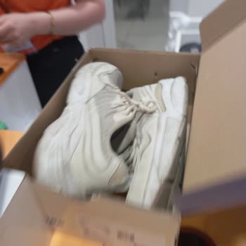 Kinetix FLO'dan Alınan Ayakkabılar İçin Olumsuz İnceleme Sonucu Ve Mağduriyet