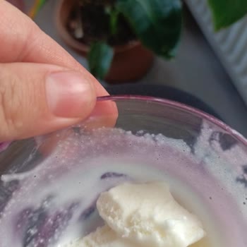 Dondurmanın İçindeki Kum Gibi Partiküller Yüzünden Yiyemedim