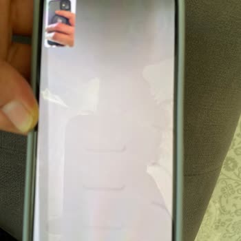 iPhone 15'te Isınma, Ekran Gölgesi Ve Pil Sağlığı Sorunu Çözülmüyor