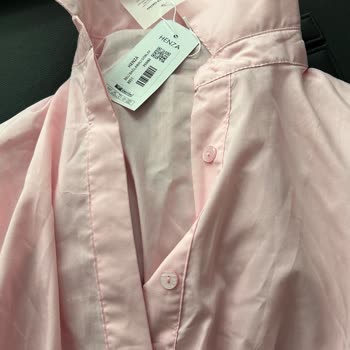 Kusurlu Ve Kullanılamaz Gömlek Gönderildi, Müşteri Memnuniyeti Yok