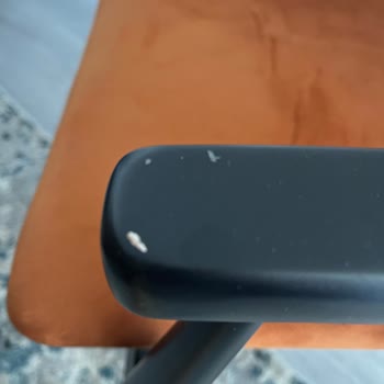 Kelebek Sandalyelerde Garantiye Rağmen Tekrar Eden Soyulma Sorunu