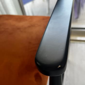 Kelebek Sandalyelerde Garantiye Rağmen Tekrar Eden Soyulma Sorunu