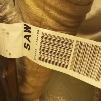 AJet Fazla Bagaj Ücreti Ve Hasarlı Valiz Sorunu