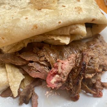 Pendorya Köfteci Yusufta Çiğ Döner Skandalı