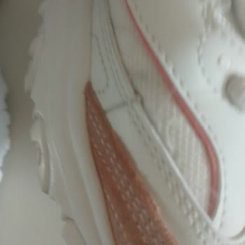 Ayakkabıda Tüylenme Ve Renk Atması Sonrası Garanti Kapsamı Dışında Bırakılması