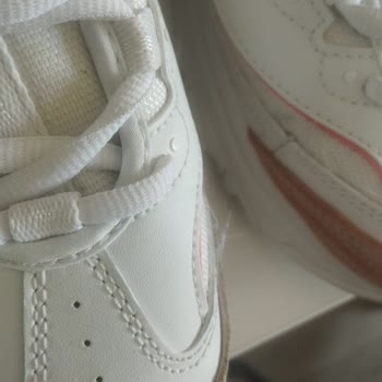 Ayakkabıda Tüylenme Ve Renk Atması Sonrası Garanti Kapsamı Dışında Bırakılması