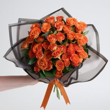 Gönderilen Çiçek Siparişimde Renk Ve Ürün Tamamen Farklı Geldi, Mağdur Oldum