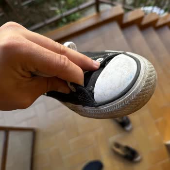 Kısa Sürede Renk Solması Ve Yırtık Sorunu Yaşadığım Converse Ürünleri İçin Destek Talebi