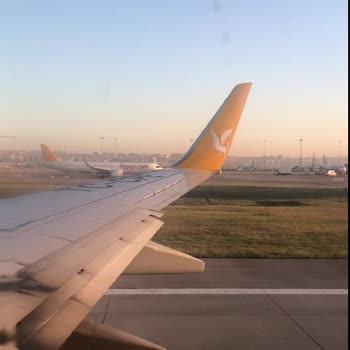 Pegasus Bağlantılı Uçuşta Rötar, Sert İniş Ve Yetersiz Müşteri Hizmeti