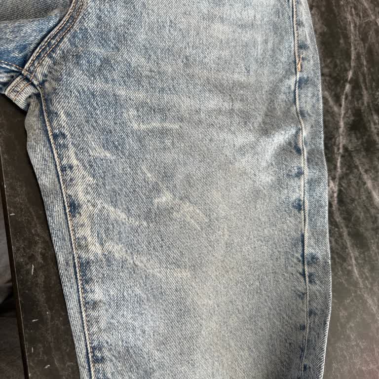 Yeni Alınan Jean İlk Yıkamada Renk Attı, Mağaza Yardımcı Olmadı