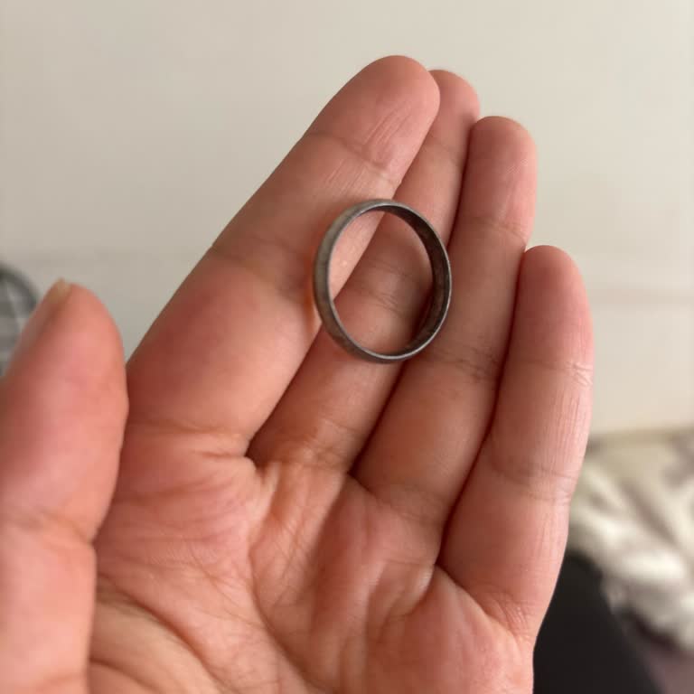 Aldığım Gümüş Yüzük Simsiyah Oldu, Gerçekliği Şüpheli!