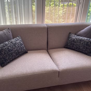 Enza Home'dan Yanlış Renk Ve Fahiş Fiyatlı Kırlent Kılıfı Sorunu