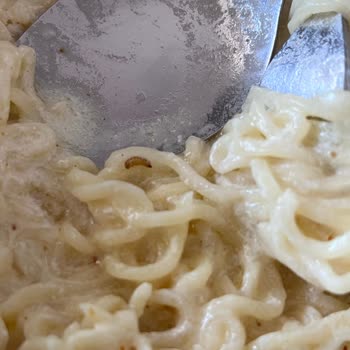 Aldığım Noodle İçinden Kurt Çıktı: İnsan Sağlığı Tehlikede