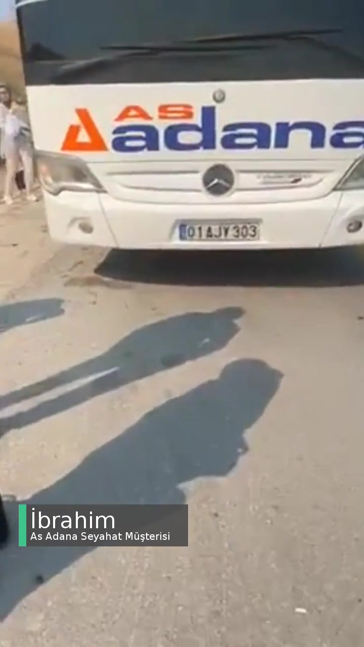 As Adana Seyahat Bozuk Otobüs videonun kapak resmi